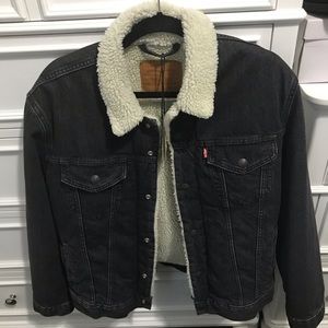 Levi’s Trucker Jacket Sherling Collar